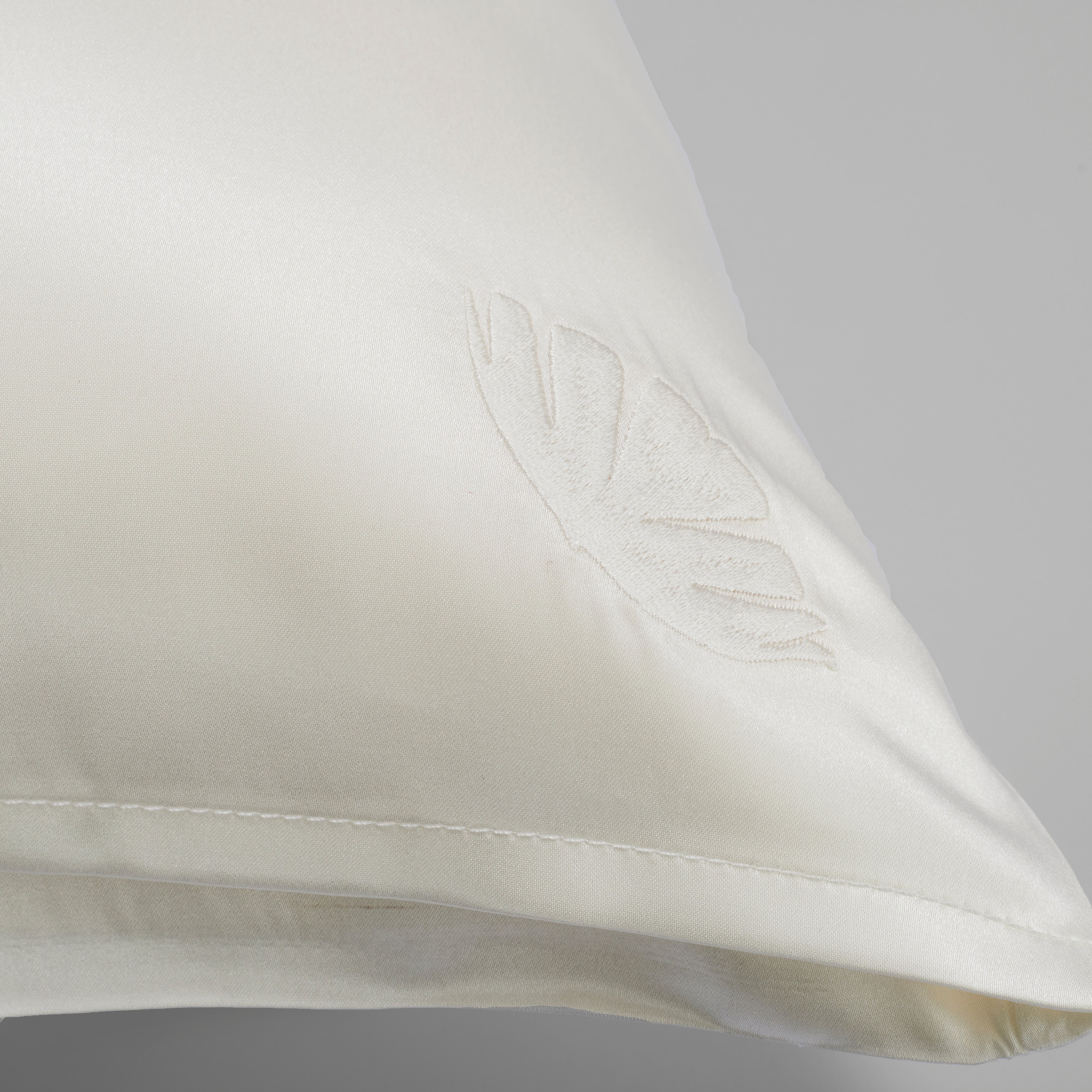 Is silk pillowcase worth it?