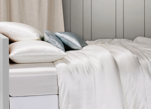 Luxury silk comforter